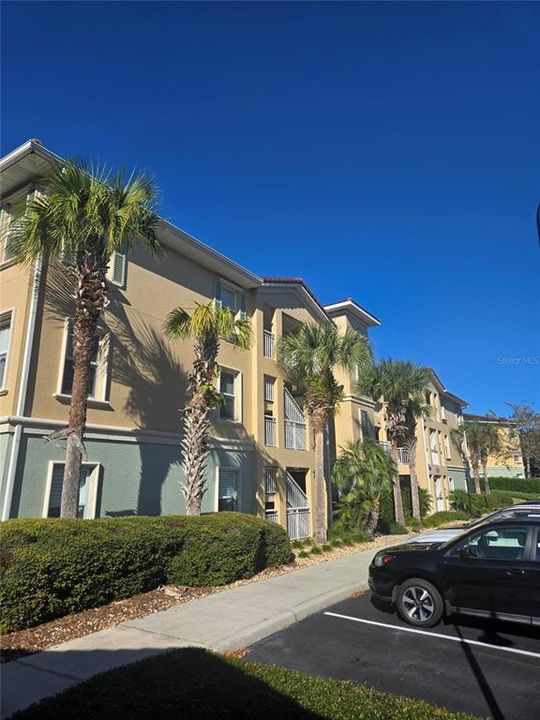 待售: $239,000 (3 贝兹, 2 浴室, 1377 平方英尺)