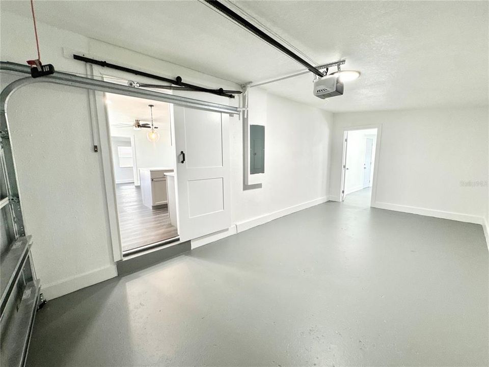 En Venta: $295,000 (3 camas, 2 baños, 884 Pies cuadrados)