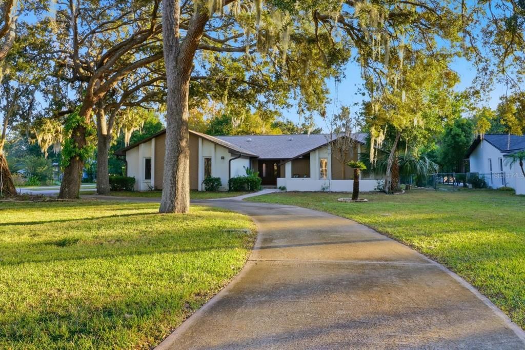 На продажу: $939,900 (3 спален, 2 ванн, 2560 Квадратных фут)