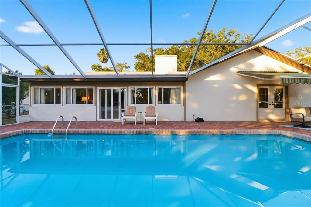 На продажу: $939,900 (3 спален, 2 ванн, 2560 Квадратных фут)