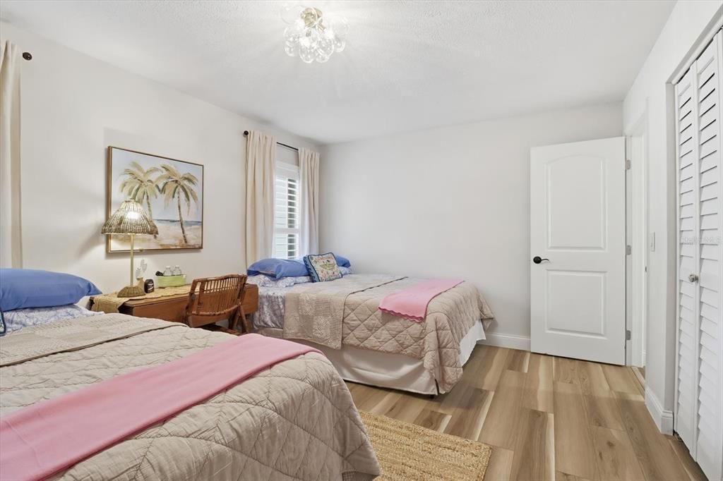 На продажу: $939,900 (3 спален, 2 ванн, 2560 Квадратных фут)