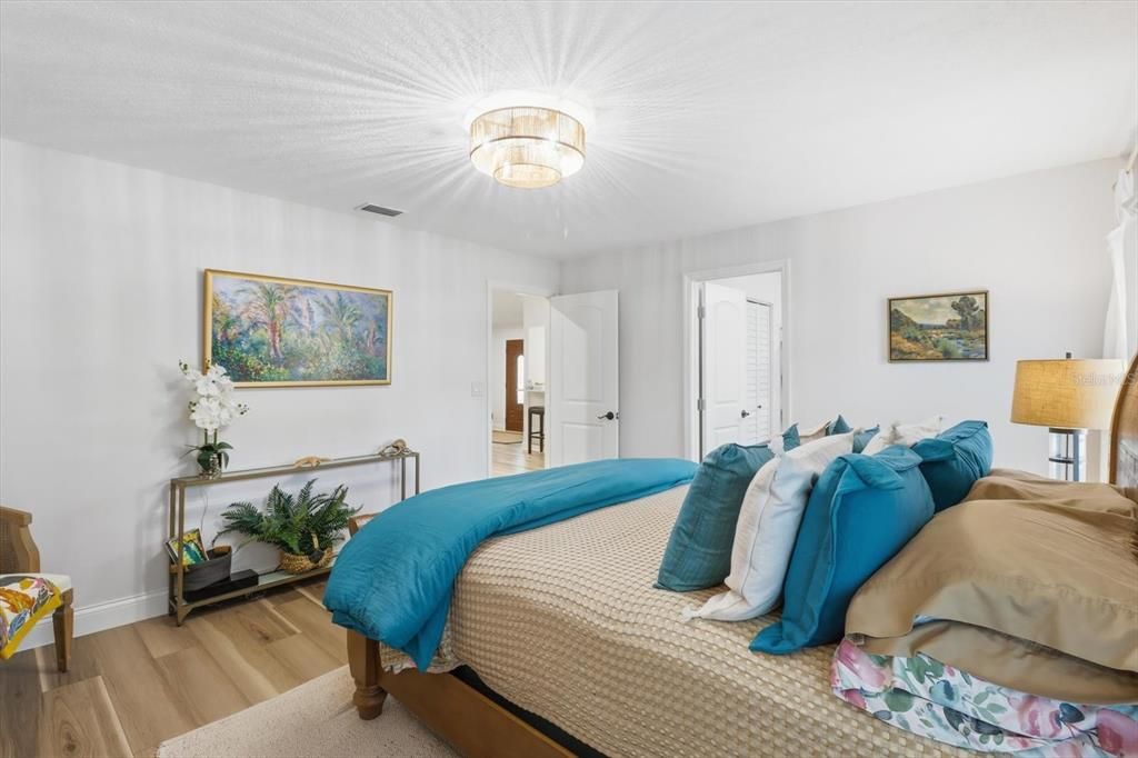 На продажу: $939,900 (3 спален, 2 ванн, 2560 Квадратных фут)