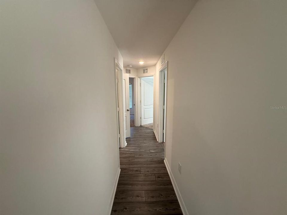 En Venta: $319,500 (4 camas, 2 baños, 1869 Pies cuadrados)