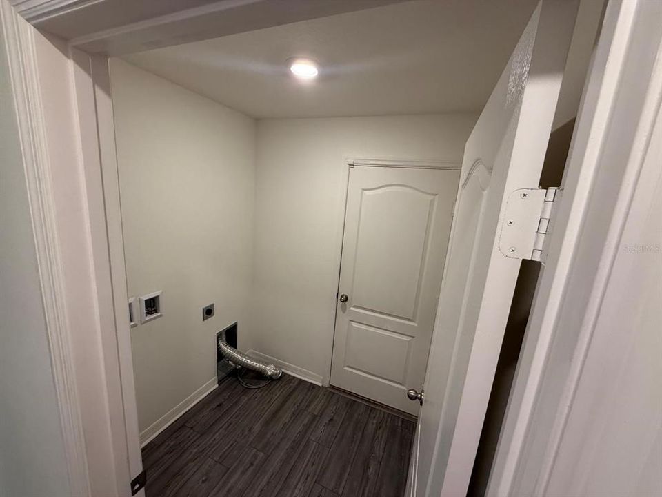 En Venta: $319,500 (4 camas, 2 baños, 1869 Pies cuadrados)