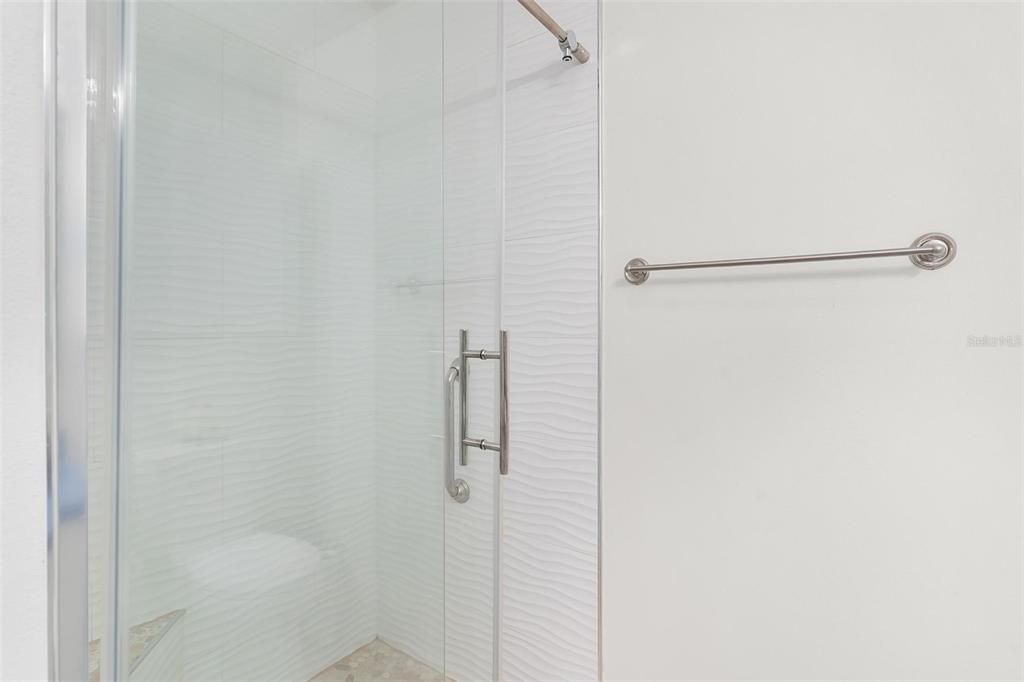 For Sale: $315,000 (2 beds, 2 baths, 1087 Square Feet)