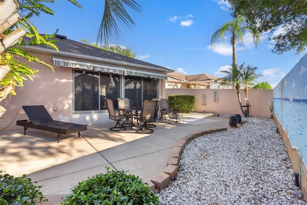 For Sale: $315,000 (2 beds, 2 baths, 1087 Square Feet)