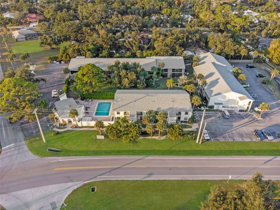 待售: $211,000 (2 贝兹, 2 浴室, 1066 平方英尺)