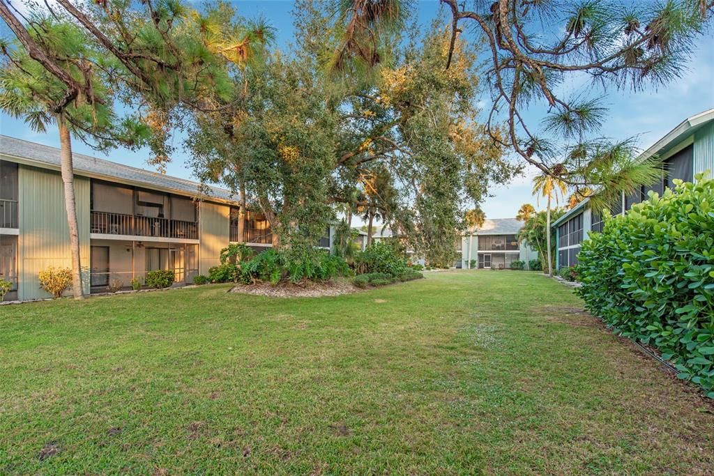 待售: $211,000 (2 贝兹, 2 浴室, 1066 平方英尺)