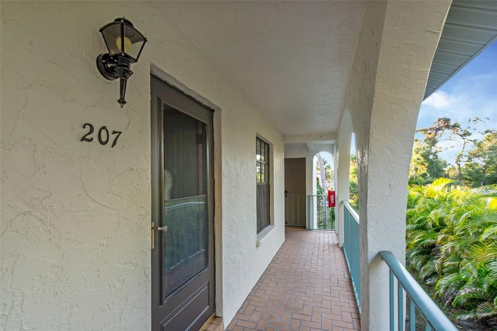 待售: $211,000 (2 贝兹, 2 浴室, 1066 平方英尺)