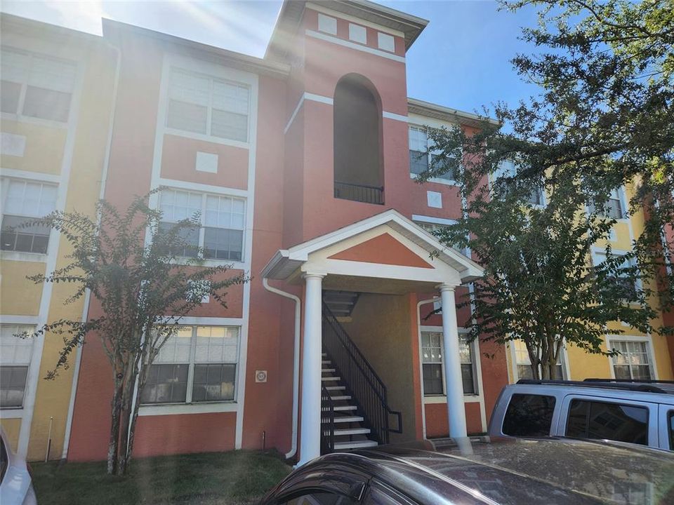 出租: $1,700 (2 贝兹, 2 浴室, 999 平方英尺)