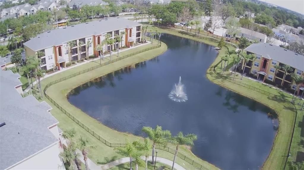 出租: $1,700 (2 贝兹, 2 浴室, 999 平方英尺)