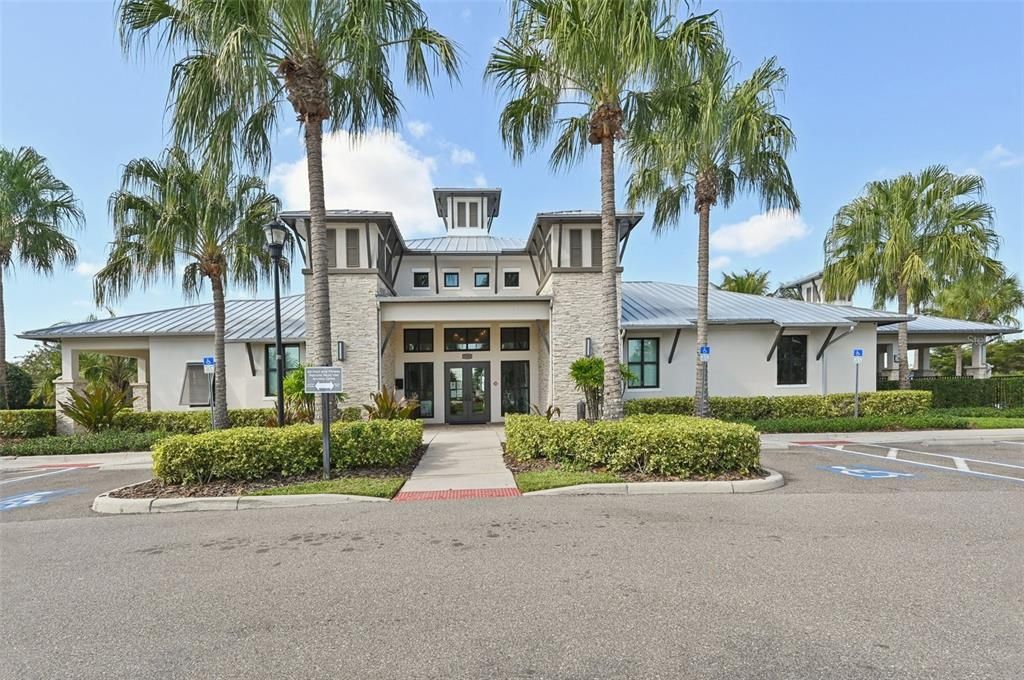 For Sale: $449,900 (4 beds, 3 baths, 2095 Square Feet)