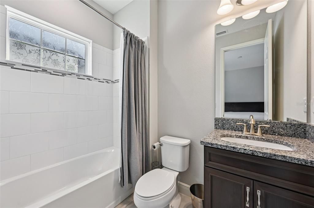 For Sale: $449,900 (4 beds, 3 baths, 2095 Square Feet)