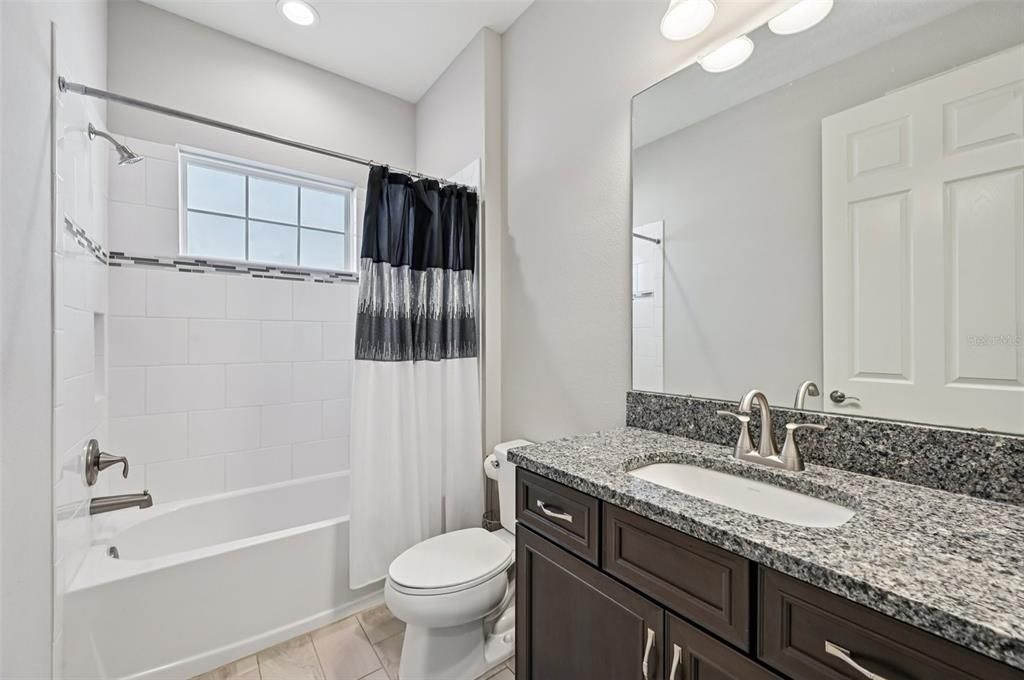 For Sale: $449,900 (4 beds, 3 baths, 2095 Square Feet)