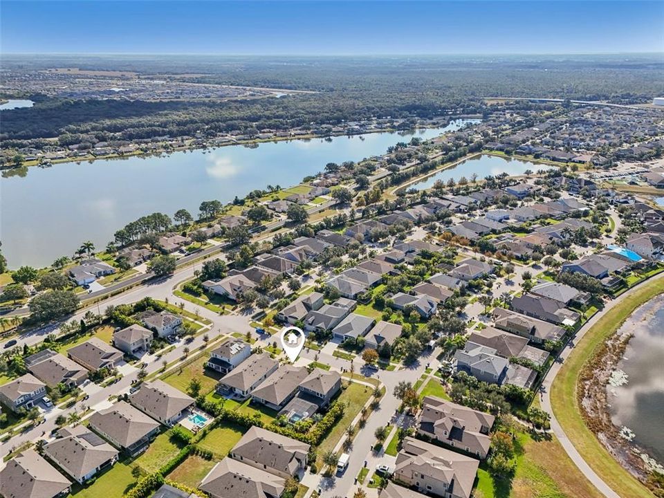 For Sale: $449,900 (4 beds, 3 baths, 2095 Square Feet)