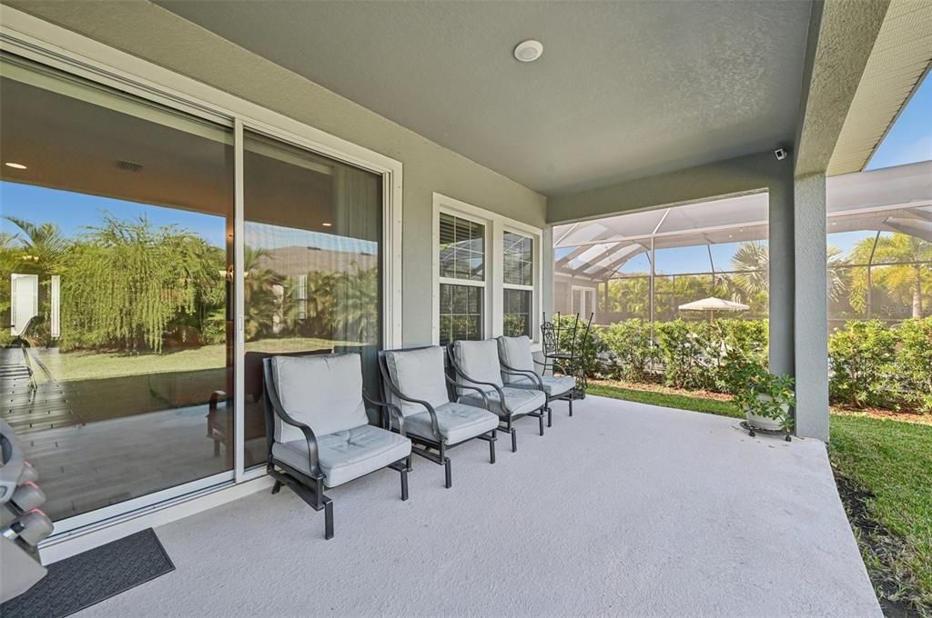 For Sale: $449,900 (4 beds, 3 baths, 2095 Square Feet)