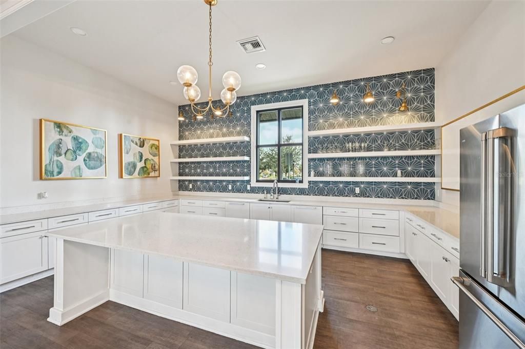 For Sale: $449,900 (4 beds, 3 baths, 2095 Square Feet)