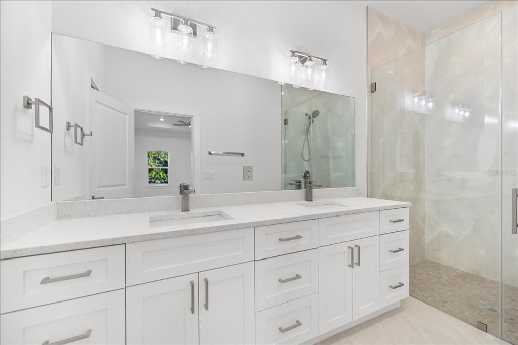 Active With Contract: $379,000 (4 beds, 2 baths, 1923 Square Feet)