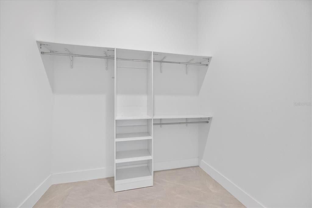 Active With Contract: $379,000 (4 beds, 2 baths, 1923 Square Feet)