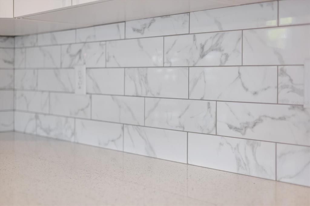 Active With Contract: $379,000 (4 beds, 2 baths, 1923 Square Feet)