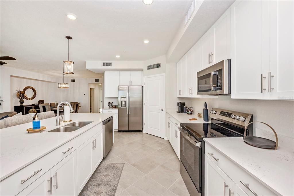 出租: $5,500 (3 贝兹, 2 浴室, 1789 平方英尺)