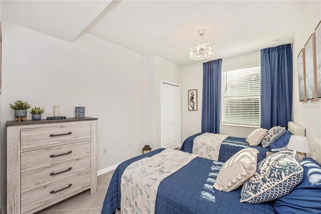 出租: $5,500 (3 贝兹, 2 浴室, 1789 平方英尺)