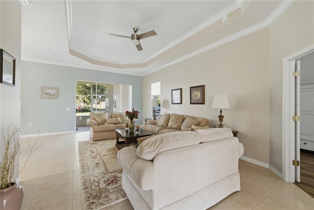 待售: $415,000 (3 贝兹, 2 浴室, 2420 平方英尺)