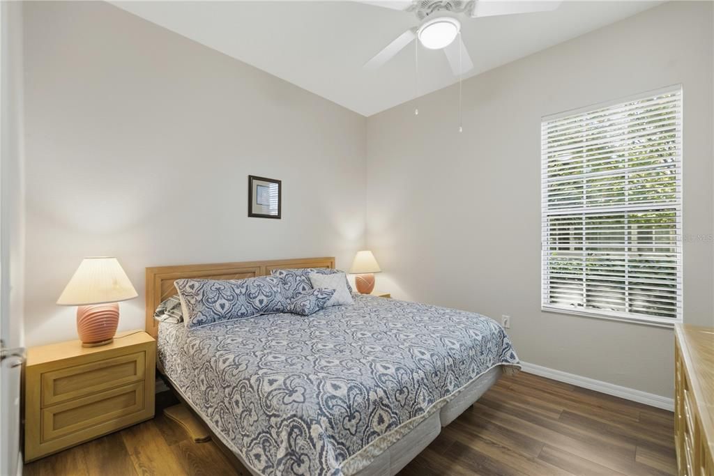 待售: $415,000 (3 贝兹, 2 浴室, 2420 平方英尺)