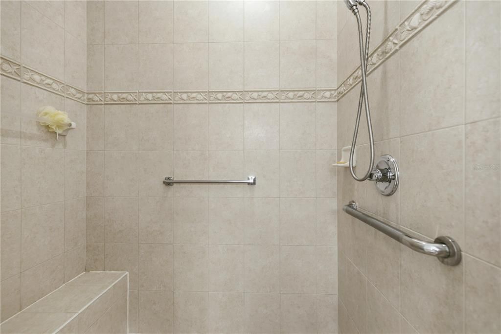 待售: $415,000 (3 贝兹, 2 浴室, 2420 平方英尺)