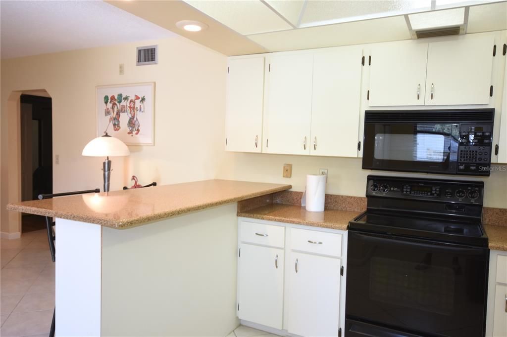 For Sale: $190,000 (2 beds, 2 baths, 1209 Square Feet)
