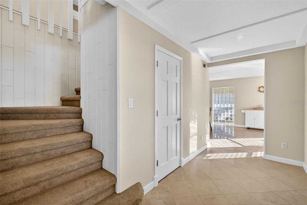 En Venta: $899,000 (5 camas, 3 baños, 3468 Pies cuadrados)