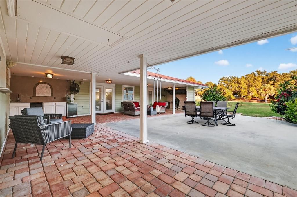 En Venta: $899,000 (5 camas, 3 baños, 3468 Pies cuadrados)