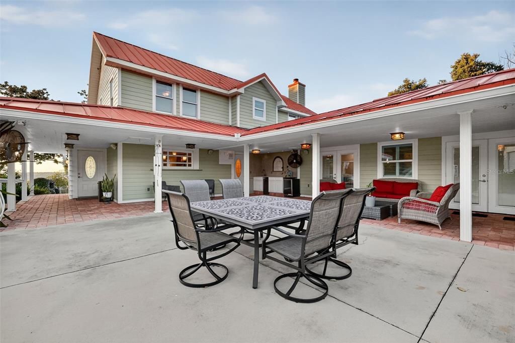 En Venta: $899,000 (5 camas, 3 baños, 3468 Pies cuadrados)