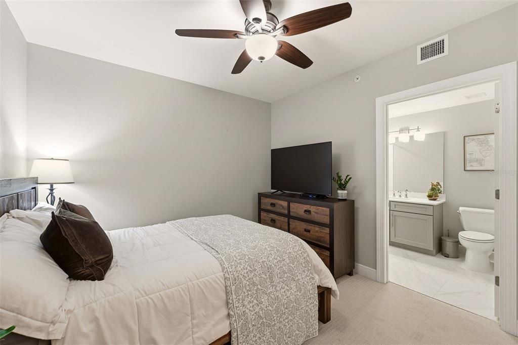 En Venta: $469,900 (3 camas, 3 baños, 1568 Pies cuadrados)