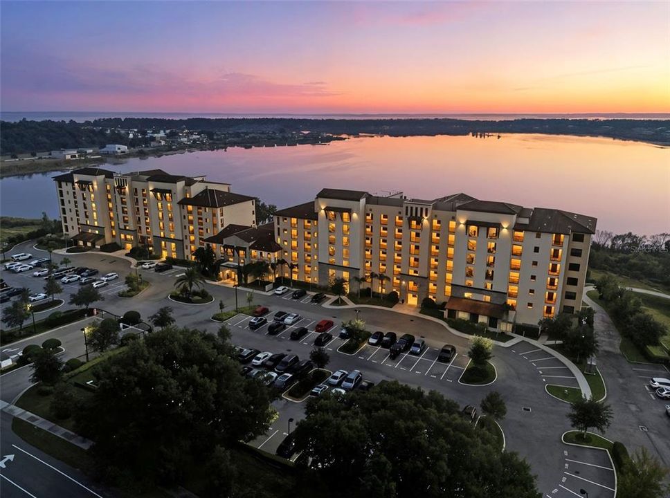 En Venta: $469,900 (3 camas, 3 baños, 1568 Pies cuadrados)