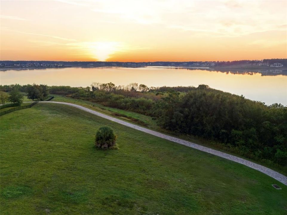 En Venta: $469,900 (3 camas, 3 baños, 1568 Pies cuadrados)