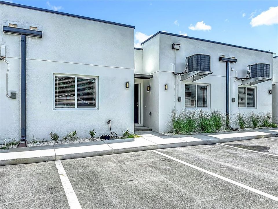 出租: $2,299 (3 贝兹, 2 浴室, 1130 平方英尺)