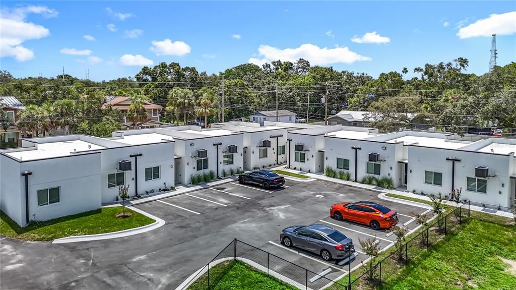 出租: $2,299 (3 贝兹, 2 浴室, 1130 平方英尺)