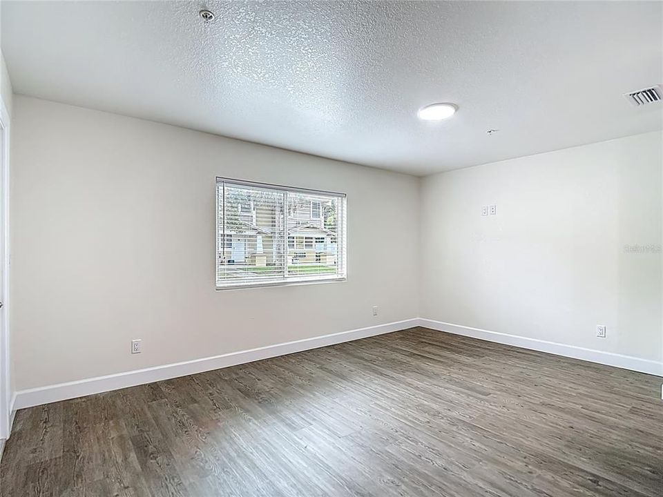 出租: $2,299 (3 贝兹, 2 浴室, 1130 平方英尺)