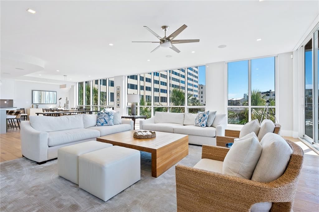 На продажу: $6,499,000 (4 спален, 4 ванн, 3882 Квадратных фут)