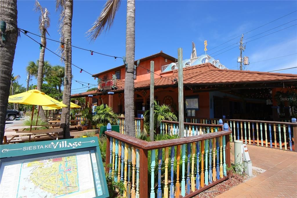 На продажу: $6,499,000 (4 спален, 4 ванн, 3882 Квадратных фут)