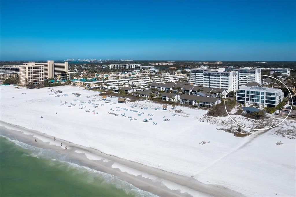 На продажу: $6,499,000 (4 спален, 4 ванн, 3882 Квадратных фут)