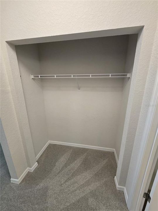 For Rent: $1,595 (1 beds, 1 baths, 733 Square Feet)