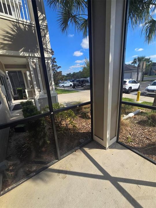 For Rent: $1,595 (1 beds, 1 baths, 733 Square Feet)