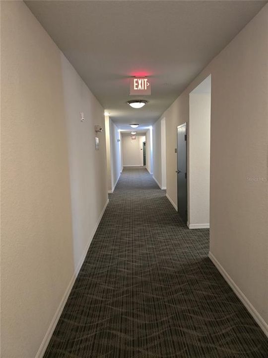 For Rent: $1,595 (1 beds, 1 baths, 733 Square Feet)