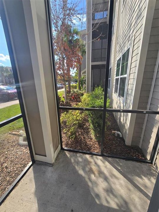 For Rent: $1,595 (1 beds, 1 baths, 733 Square Feet)