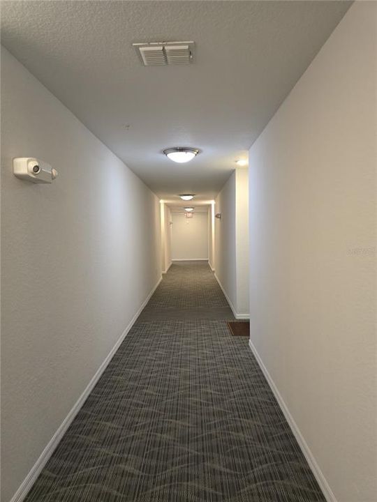 For Rent: $1,595 (1 beds, 1 baths, 733 Square Feet)