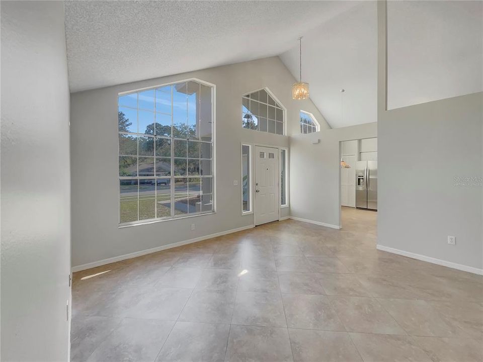 На продажу: $360,000 (3 спален, 2 ванн, 1636 Квадратных фут)