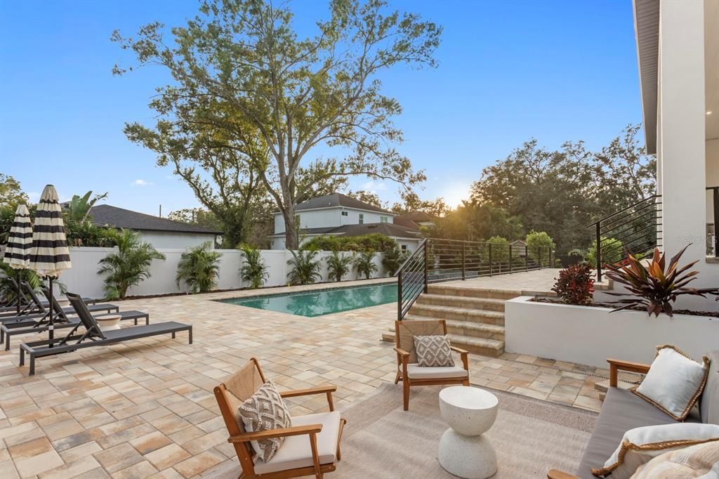 For Sale: $4,745,000 (5 beds, 6 baths, 6584 Square Feet)