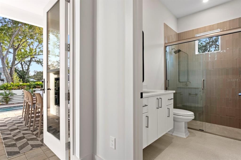 For Sale: $4,745,000 (5 beds, 6 baths, 6584 Square Feet)